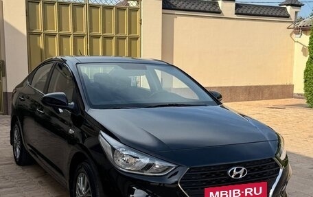 Hyundai Solaris II рестайлинг, 2019 год, 1 400 000 рублей, 2 фотография