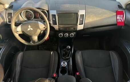 Mitsubishi Outlander III рестайлинг 3, 2008 год, 785 000 рублей, 12 фотография