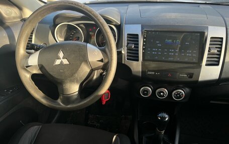 Mitsubishi Outlander III рестайлинг 3, 2008 год, 785 000 рублей, 13 фотография