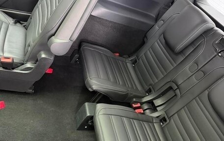 Volkswagen Touran III, 2021 год, 1 540 000 рублей, 11 фотография