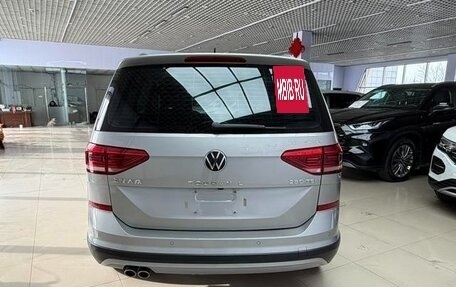 Volkswagen Touran III, 2021 год, 1 540 000 рублей, 5 фотография