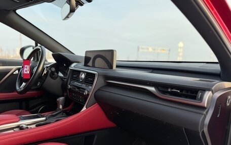 Lexus RX IV рестайлинг, 2021 год, 6 800 000 рублей, 7 фотография