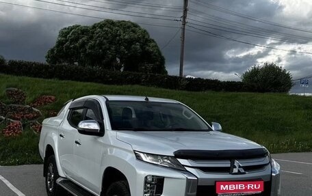 Mitsubishi L200 IV рестайлинг, 2021 год, 3 570 000 рублей, 1 фотография