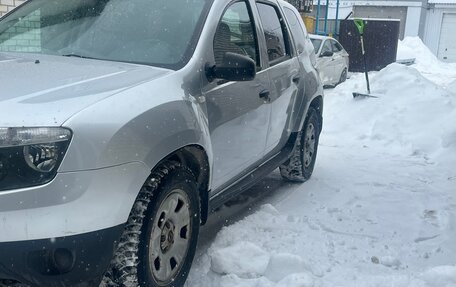 Renault Duster I рестайлинг, 2015 год, 850 000 рублей, 1 фотография