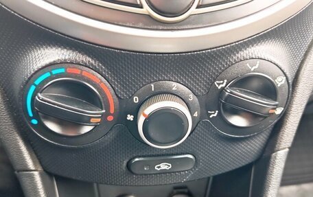 Hyundai Solaris II рестайлинг, 2012 год, 520 000 рублей, 13 фотография