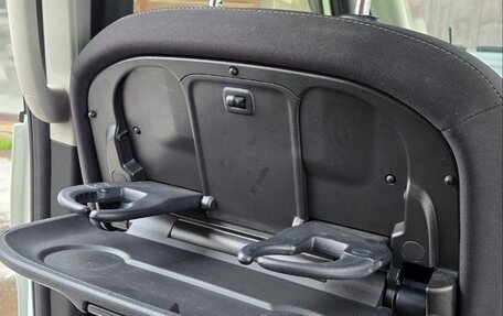 Nissan Serena IV, 2018 год, 2 200 000 рублей, 23 фотография