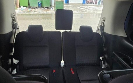 Nissan Serena IV, 2018 год, 2 200 000 рублей, 27 фотография