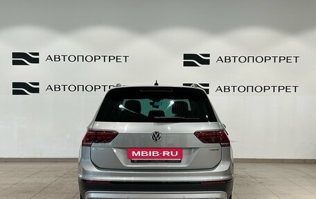 Volkswagen Tiguan II, 2019 год, 2 449 000 рублей, 6 фотография