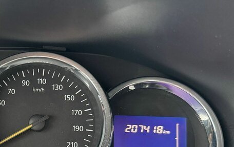 Renault Logan II, 2016 год, 798 111 рублей, 12 фотография