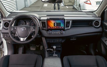 Toyota RAV4, 2017 год, 1 995 000 рублей, 16 фотография