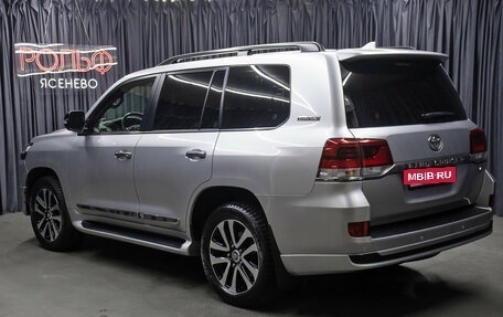 Toyota Land Cruiser 200, 2019 год, 8 798 000 рублей, 7 фотография