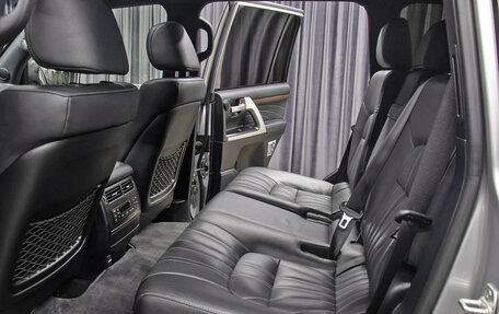 Toyota Land Cruiser 200, 2019 год, 8 798 000 рублей, 11 фотография