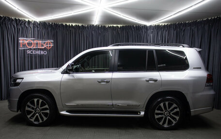 Toyota Land Cruiser 200, 2019 год, 8 798 000 рублей, 8 фотография