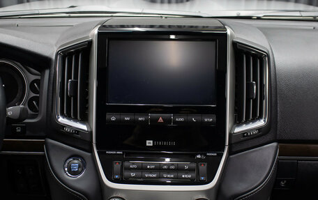 Toyota Land Cruiser 200, 2019 год, 8 798 000 рублей, 14 фотография