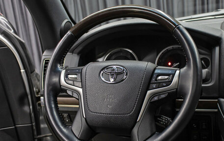 Toyota Land Cruiser 200, 2019 год, 8 798 000 рублей, 16 фотография