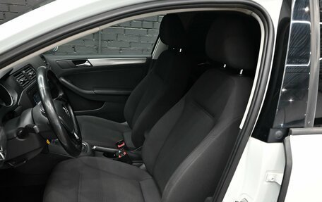 Volkswagen Jetta VI, 2016 год, 1 300 000 рублей, 10 фотография