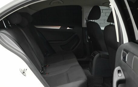 Volkswagen Jetta VI, 2016 год, 1 300 000 рублей, 18 фотография