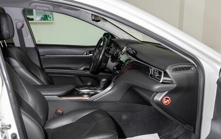 Toyota Camry, 2019 год, 2 925 000 рублей, 10 фотография