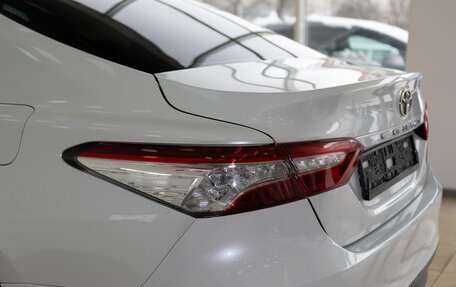 Toyota Camry, 2019 год, 2 925 000 рублей, 8 фотография