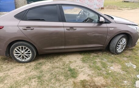 Hyundai Solaris II рестайлинг, 2018 год, 1 100 000 рублей, 4 фотография