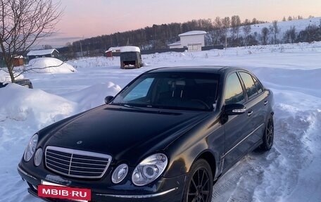 Mercedes-Benz E-Класс, 2002 год, 350 000 рублей, 2 фотография