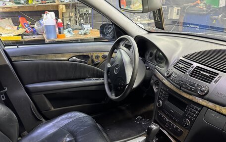 Mercedes-Benz E-Класс, 2002 год, 350 000 рублей, 5 фотография