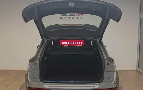 Audi Q5, 2025 год, 6 400 000 рублей, 6 фотография