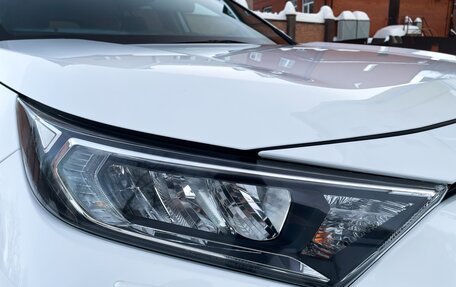 Toyota RAV4, 2020 год, 3 300 000 рублей, 6 фотография