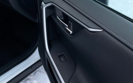 Toyota RAV4, 2020 год, 3 300 000 рублей, 15 фотография