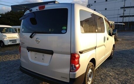 Nissan NV200, 2018 год, 1 450 000 рублей, 3 фотография