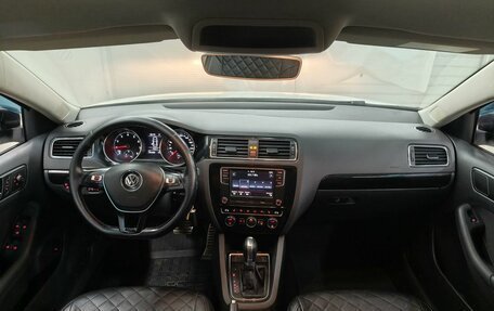 Volkswagen Jetta VI, 2017 год, 1 231 000 рублей, 11 фотография