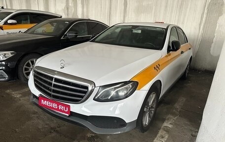 Mercedes-Benz E-Класс, 2019 год, 1 730 000 рублей, 1 фотография