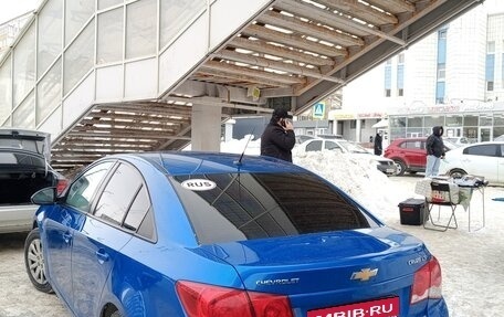 Chevrolet Cruze II, 2011 год, 630 000 рублей, 3 фотография