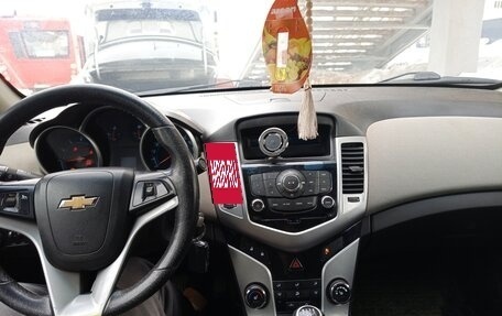 Chevrolet Cruze II, 2011 год, 630 000 рублей, 9 фотография