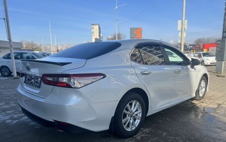 Toyota Camry, 2020 год, 2 960 000 рублей, 5 фотография