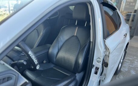 Toyota Camry, 2020 год, 2 960 000 рублей, 16 фотография