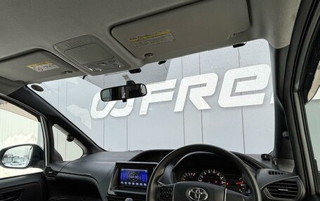 Toyota Noah III, 2015 год, 1 849 000 рублей, 6 фотография