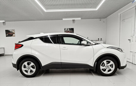 Toyota C-HR I рестайлинг, 2018 год, 2 301 000 рублей, 5 фотография