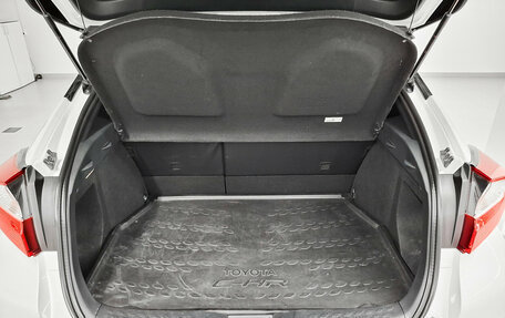 Toyota C-HR I рестайлинг, 2018 год, 2 301 000 рублей, 12 фотография