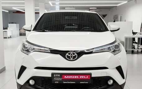 Toyota C-HR I рестайлинг, 2018 год, 2 301 000 рублей, 2 фотография