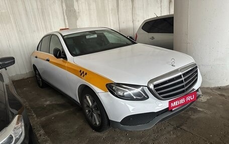 Mercedes-Benz E-Класс, 2019 год, 1 730 000 рублей, 2 фотография