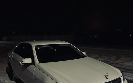 Mercedes-Benz E-Класс, 2010 год, 1 499 900 рублей, 1 фотография