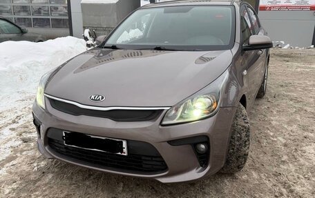 KIA Rio IV, 2018 год, 1 100 000 рублей, 2 фотография