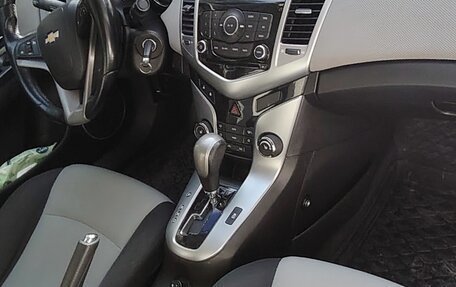 Chevrolet Cruze II, 2011 год, 750 000 рублей, 7 фотография