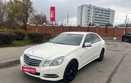 Mercedes-Benz E-Класс, 2010 год, 1 499 900 рублей, 3 фотография