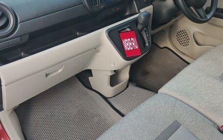 Toyota Passo III, 2017 год, 1 100 000 рублей, 8 фотография