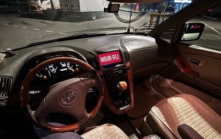 Lexus RX IV рестайлинг, 2002 год, 950 000 рублей, 13 фотография