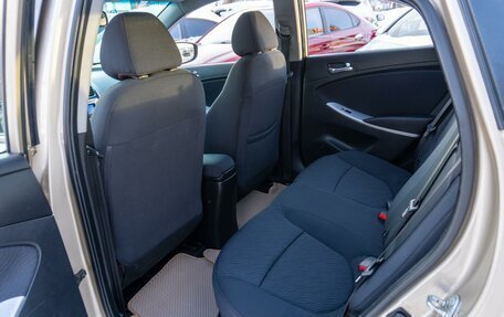 Hyundai Solaris II рестайлинг, 2012 год, 819 000 рублей, 11 фотография