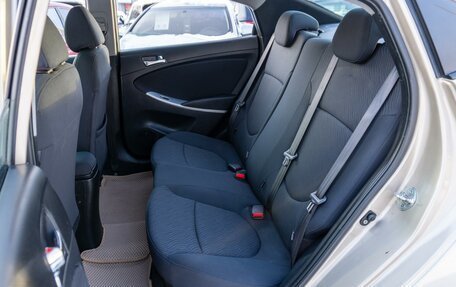 Hyundai Solaris II рестайлинг, 2012 год, 819 000 рублей, 9 фотография