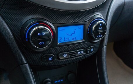 Hyundai Solaris II рестайлинг, 2012 год, 819 000 рублей, 16 фотография